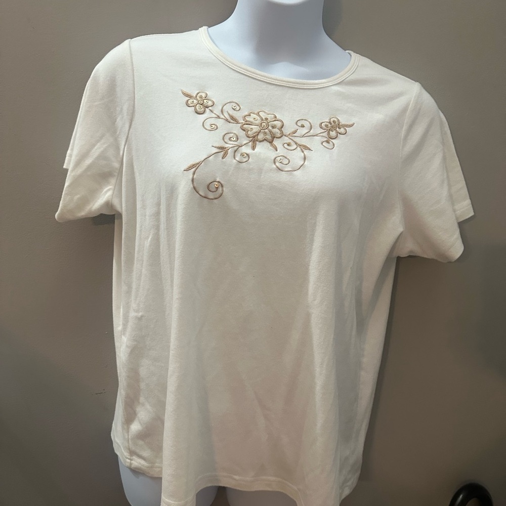 Elegant Cream Embroidered Women's Top Floral Indigo Moon Short Sleeve Tshirt 1X